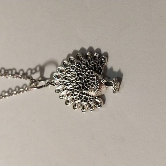 Peacock charm necklace - Picture 1 of 1